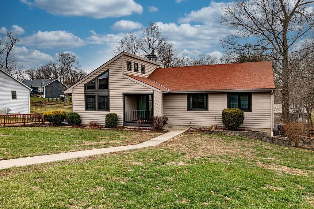 Property Photo: 20013 Ravenda Drive IN 47025