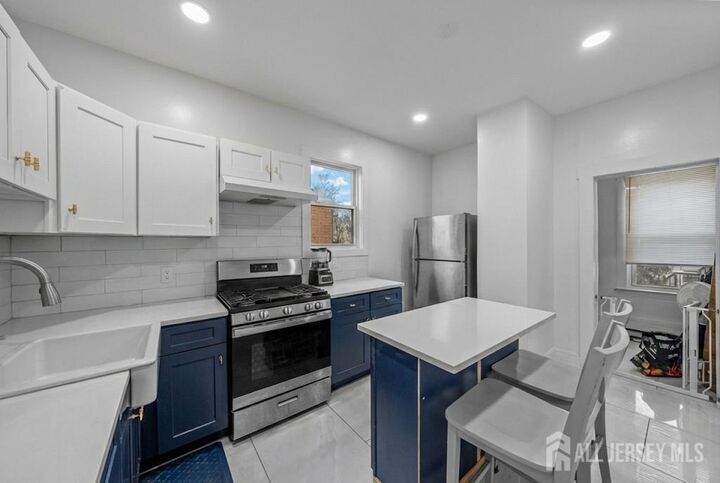 Property Photo:  1025 Rivington Street  NJ 07203 