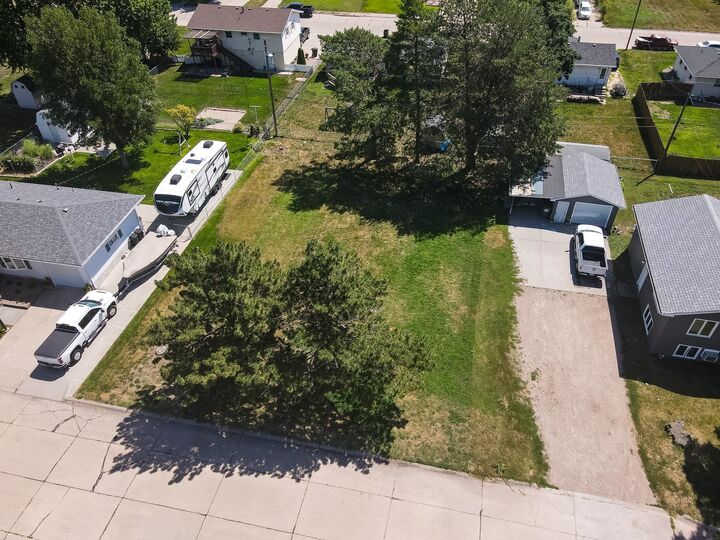 Property Photo: 3200 Mueller Drive NE 68601