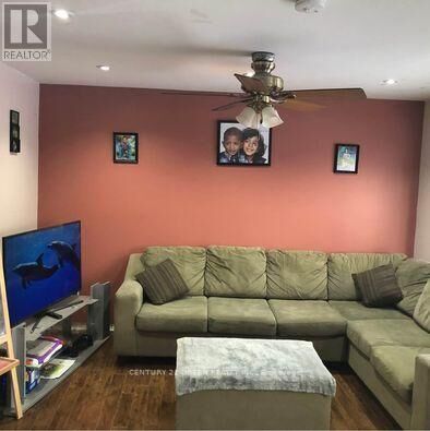 Property Photo: 68 Seaside Circle ON L6R 2G8