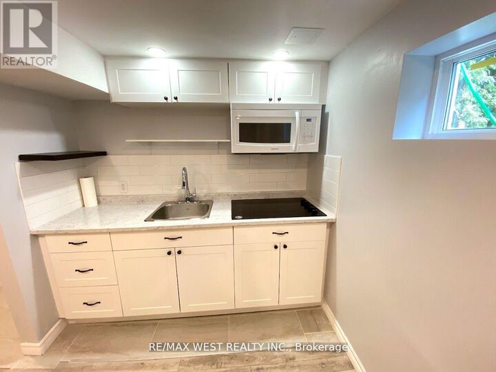 Property Photo:  20 Britannia Avenue  ON L3Z 1A1 