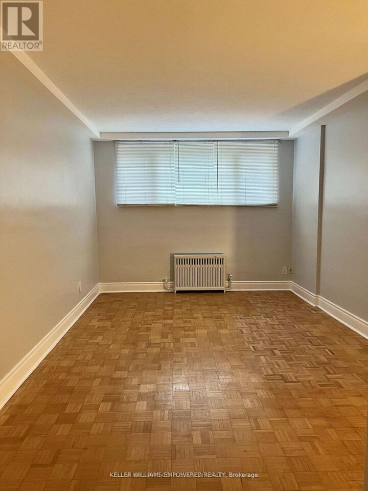 Property Photo:  9A Winfield Avenue  ON M6S 2J7 