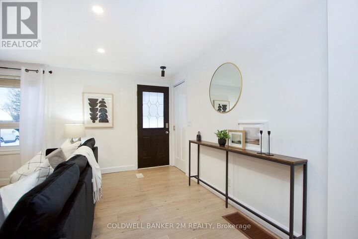 Photo de la propriété:  812 Burnham Street  ON K9A 2X7 