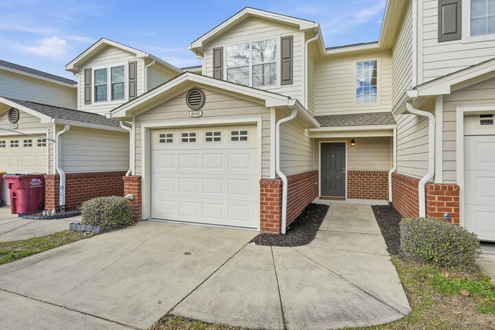 Property Photo: 800 Majestic Drive FL 32536