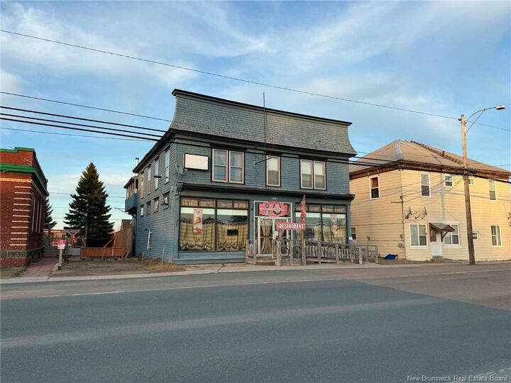 11081 Rue Principale — photo 1