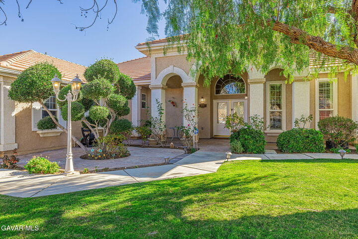 Property Photo:  39748 Golfers Drive  CA 93551 