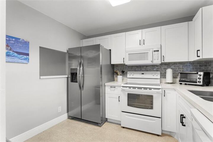 Property Photo:  9700 Sunrise Lakes Blvd 101  FL 33322 