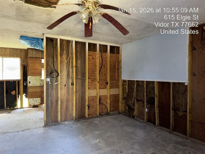 Property Photo:  170 Maple Street  TX 77662 