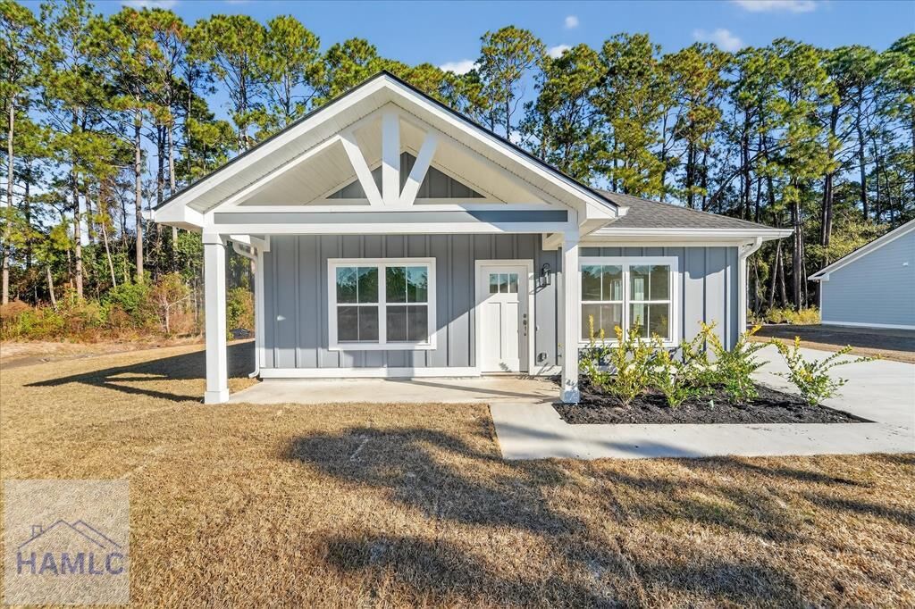 Property Photo: 1086 Cottage Way GA 31305