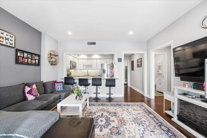 Property Photo: 100 Shearwater Ct East 54 NJ 07305