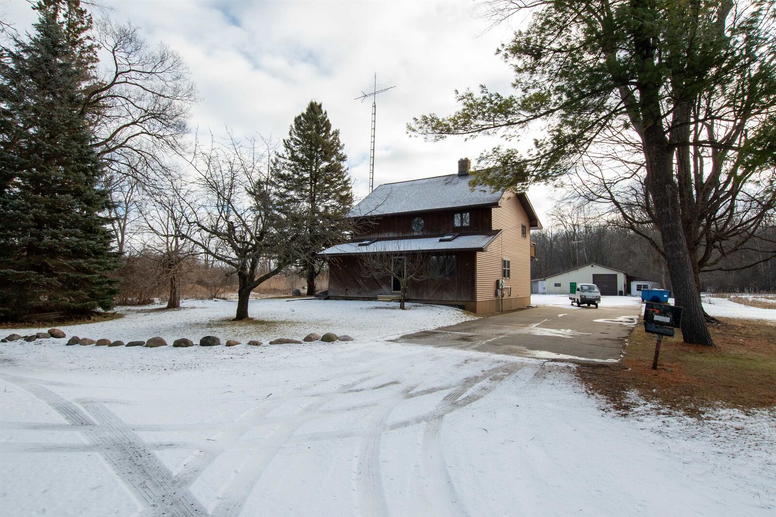 Property Photo:  6260 Lange  MI 48415 