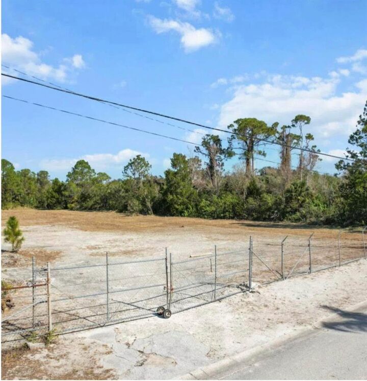 Property Photo: 7435 Terrace Drive FL 34667