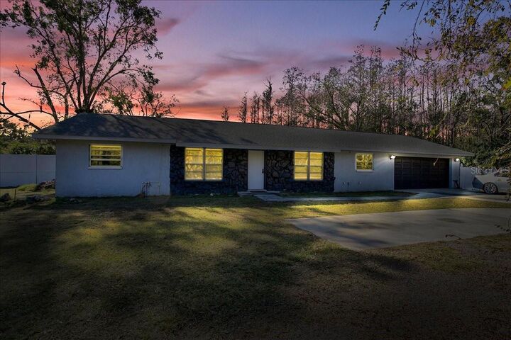 Property Photo:  6124 Lynn Road  FL 33625 