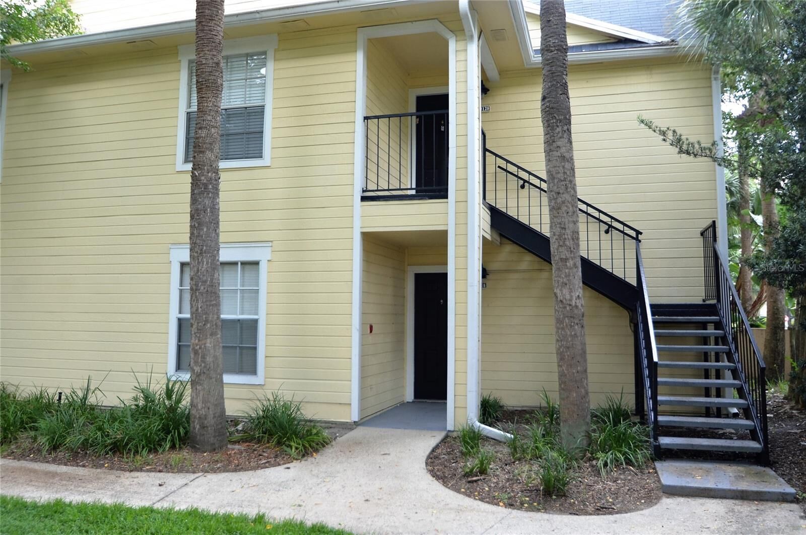 Property Photo:  1051 S Hiawassee Road 2128  FL 32835 