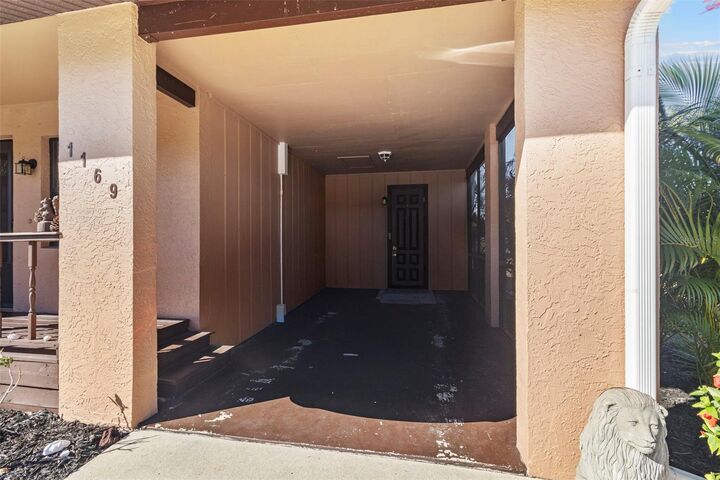 Property Photo: 1169 Bounds Street FL 33952