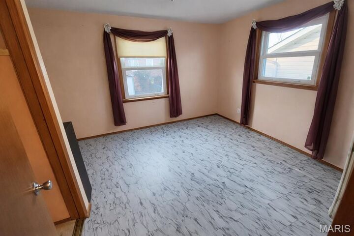 Property Photo:  6013 Garfield Avenue  MO 63134 