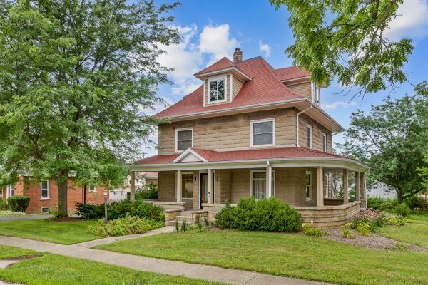 Property Photo:  190 Grove Avenue  IL 60140 