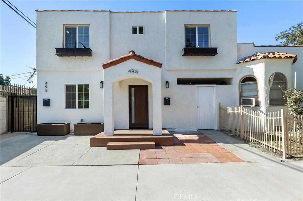 Property Photo:  496 E 52nd  CA 90805 