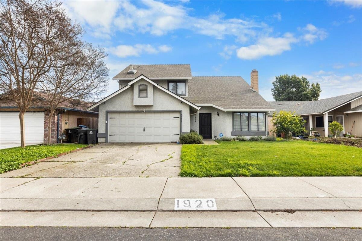 Property Photo:  1920 Pontelli Court  CA 95207 