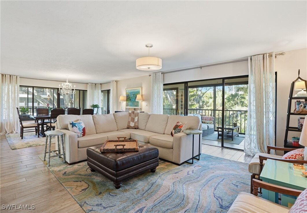 Property Photo: 5950 Pelican Bay Boulevard 125 FL 34108