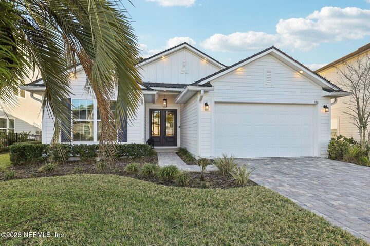 Property Photo: 530 Watervale Drive FL 32092