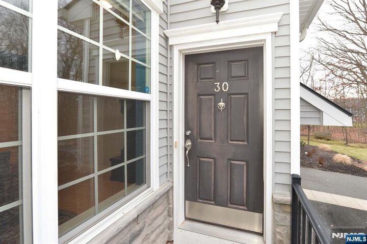 Property Photo:  30 Masterson Court  NJ 07463 