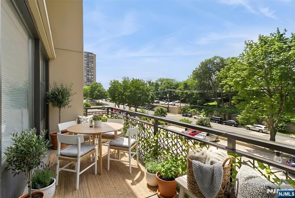 Property Photo:  4 Horizon Road #416  NJ 07024 