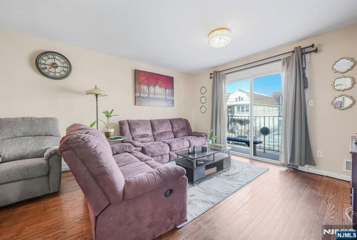 Property Photo: 952 Flora Street NJ 07201