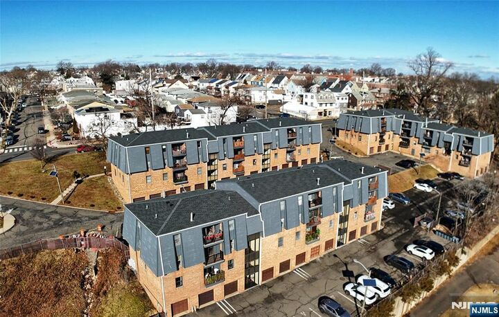 Property Photo:  700 Schuyler Avenue G34  NJ 07032 