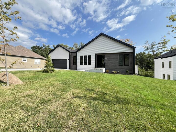 171 Carnoustie Drive — photo 1