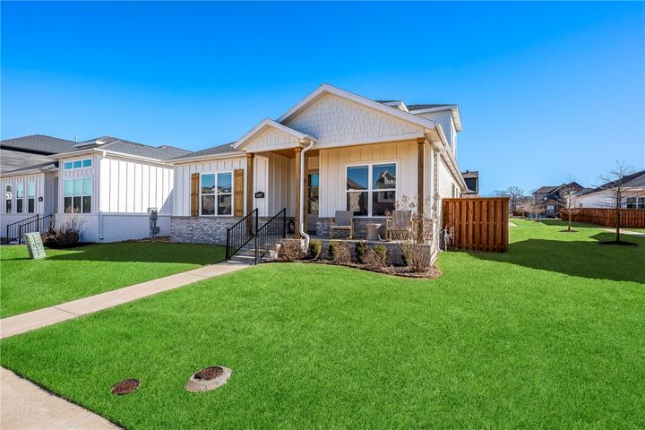 Property Photo: 6207 SW Prism Path Street AR 72713