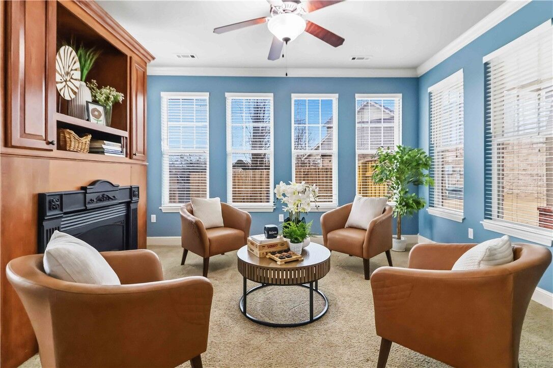 Property Photo:  3816 N 2nd Place  AR 72756 