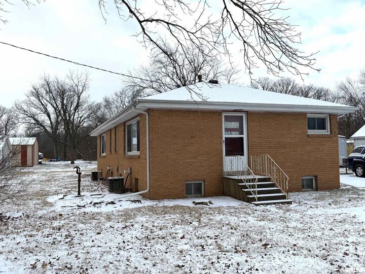 Property Photo: 2510 Springfield Road IL 61611