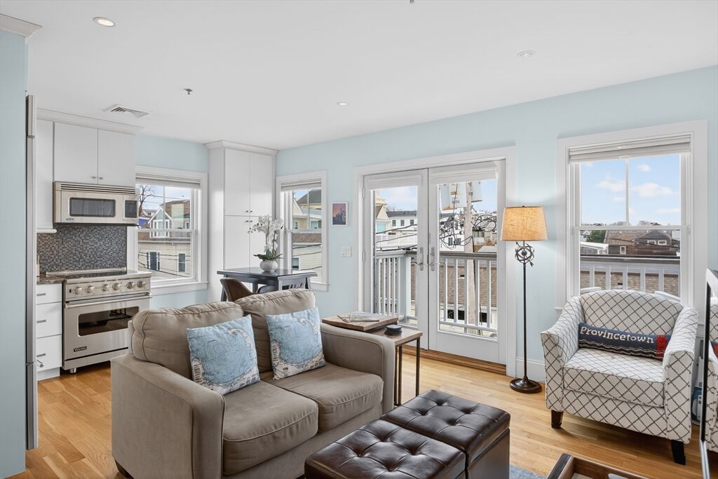 Property Photo:  333 Commercial Street Unit 9  MA 02657 