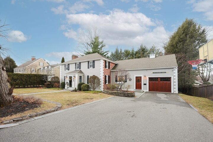 Property Photo:  9 Elmcrest Cir  MA 02176 