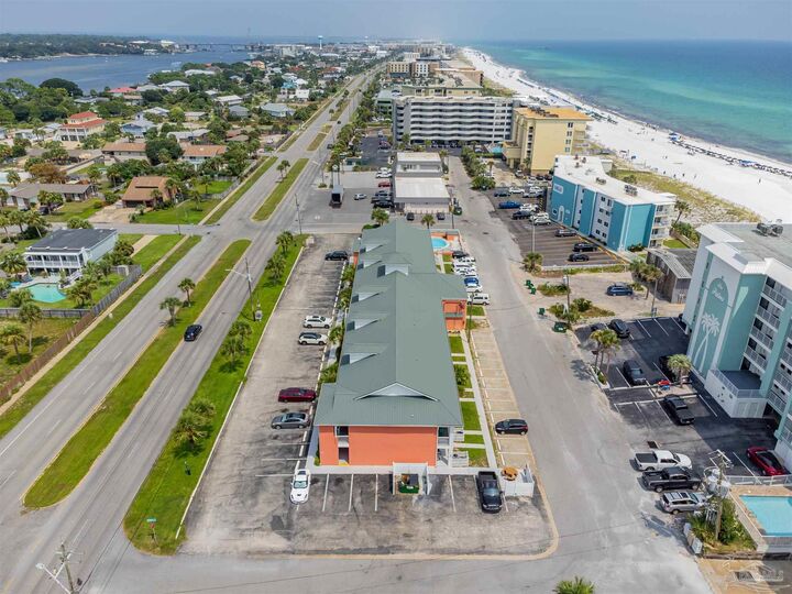 Property Photo:  683 Nautilus Ct 211  FL 32548 