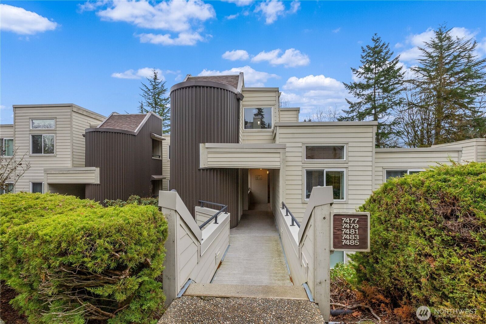 Property Photo:  7481  Old Redmond Road 421  WA 98052 