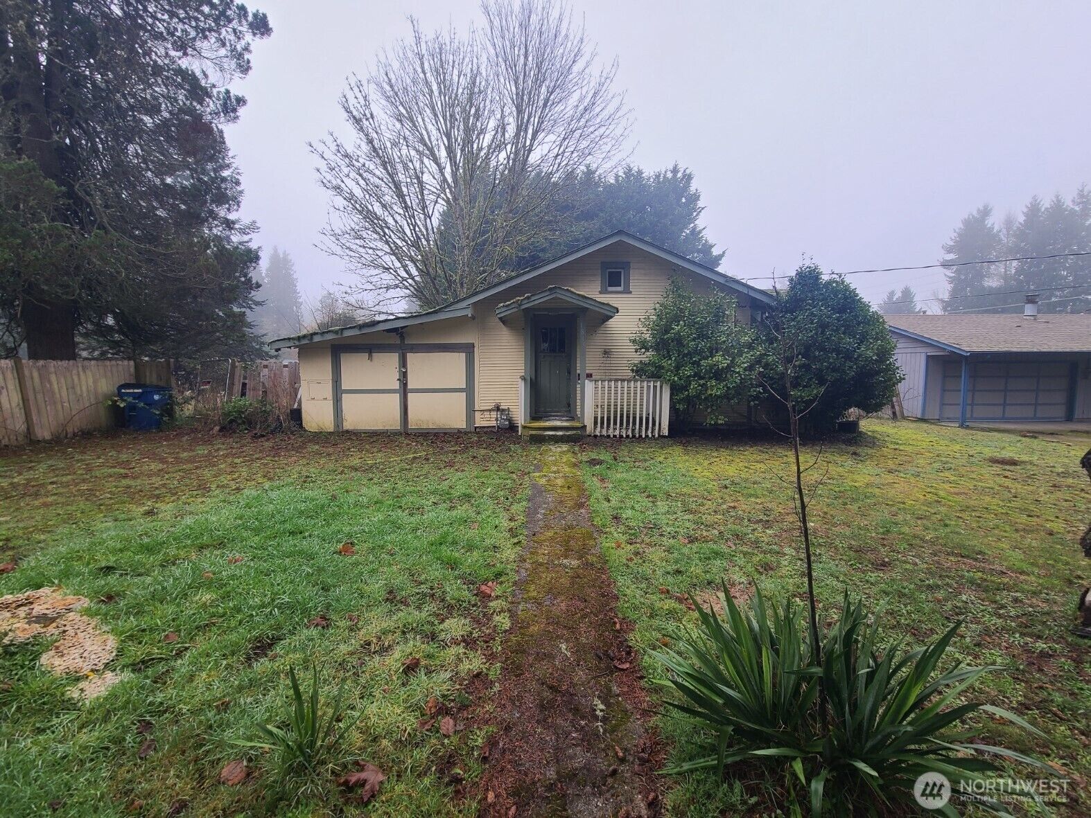 Property Photo:  1815  Amhurst Street SE  WA 98501 