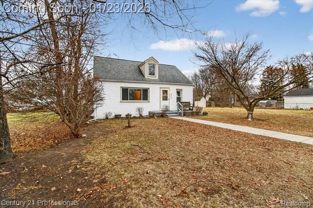 Property Photo: 18292 Deering Street MI 48152