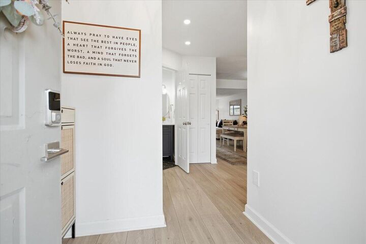 Property Photo:  219 Shoreline Marina Cir 122  VA 24121 