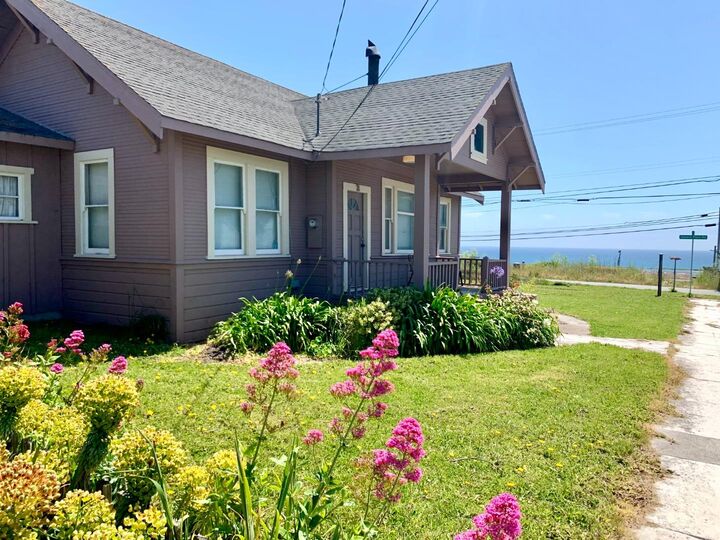 Property Photo:  2 3rd Avenue  CA 95017 