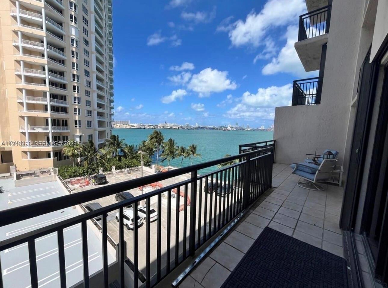 Property Photo:  540 Brickell Key Dr 728  FL 33131 