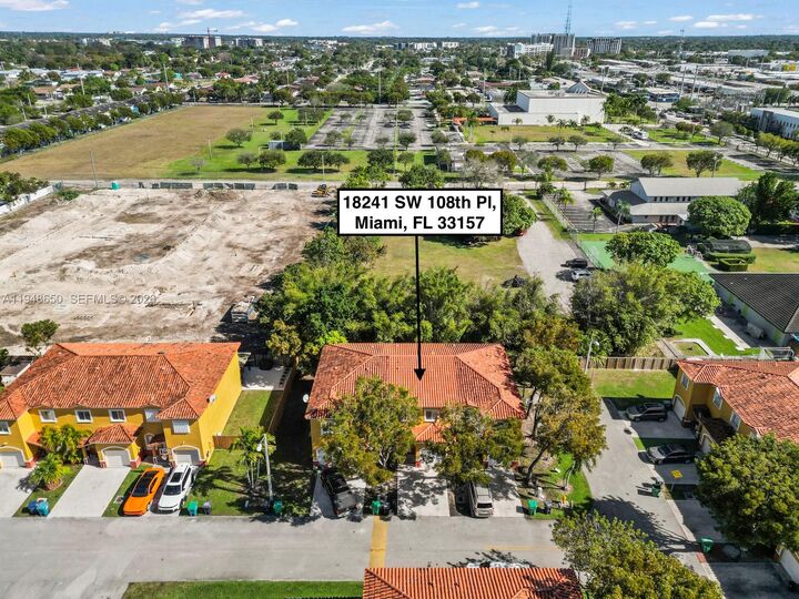 Property Photo: 18241 SW 108th Pl FL 33157