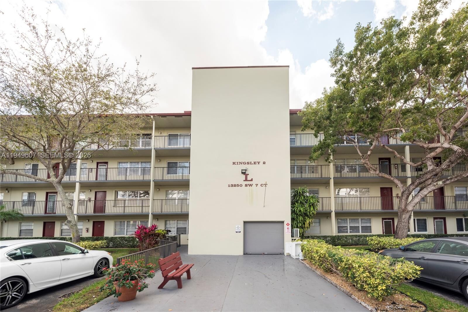 Property Photo: 13250 SW 7th Ct 412L FL 33027