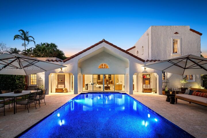 Property Photo:  1234 S Greenway Dr  FL 33134 