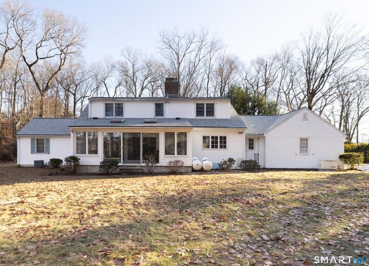 Property Photo:  117 Crest Road  CT 06762 