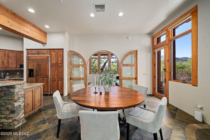 Property Photo:  1420 W Stony Run Place  AZ 85755 