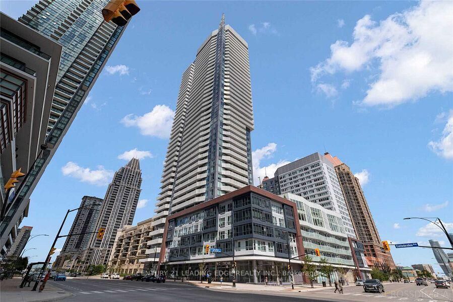 Photo de la propriété: 4065 Confederation Parkway W 610 ON L5B 0L4