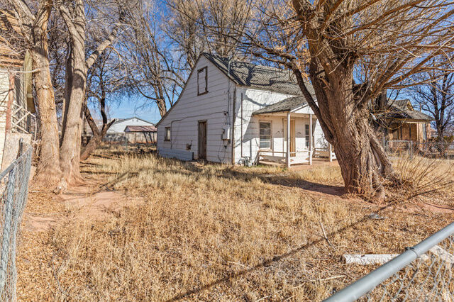 Property Photo: 75 E 400 S UT 84701
