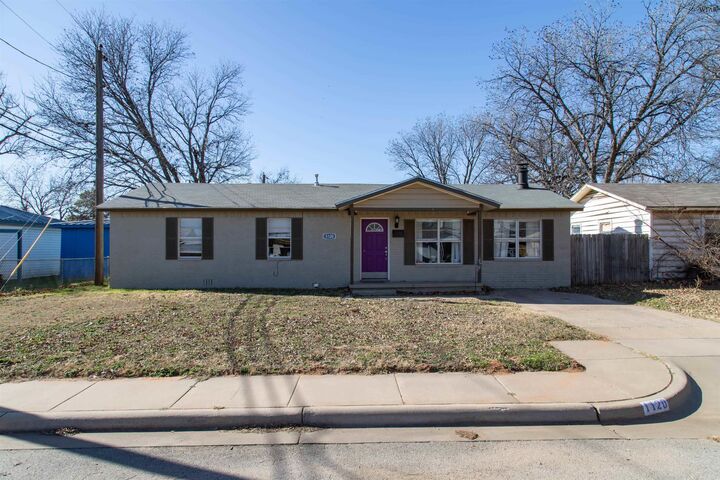 Property Photo:  1120 Bishop Road  TX 76354 